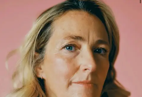 How Belle Burden’s Divorce Memoir “Strangers” Is Triggering a Hollywood Bidding War