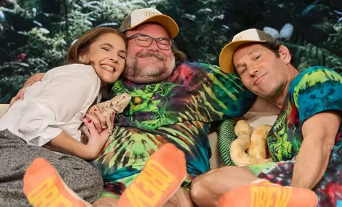 Original “Anaconda” Stars Return to Give Their Biting Meta Reboot a Stamp of Approval