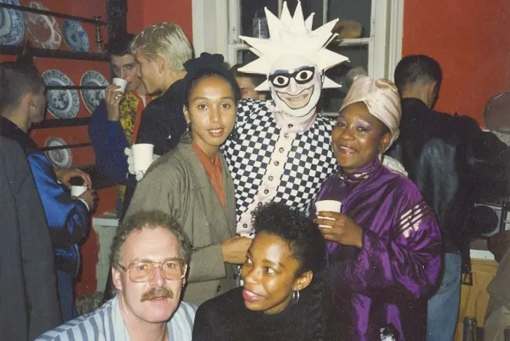 80s London fashion redefined style with bold looks and vibrant subcultures.